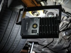 Projecteur IF8R : un éclairage puissant et large idéal pour l'atelier et la maintenance industrielle